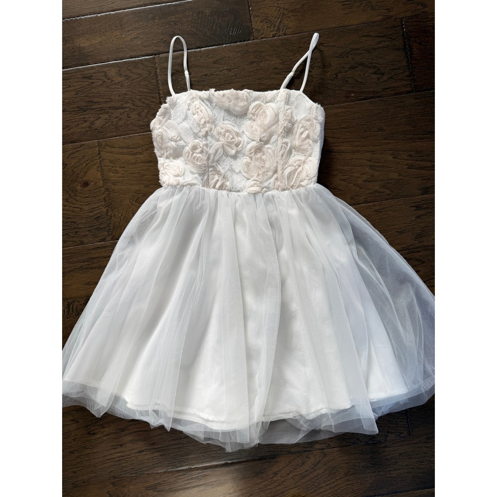 NWT B.right White 3D Floral Rosette‎ Tulle Mini Dress Lace Up Back Small